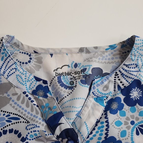 UA Butter-soft Stretch Floral Scrub Top + 2 Scrub Pants Bundle Ceil Blue Black S - Picture 8 of 13